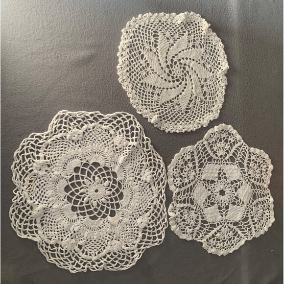 Vintage Handmade Crochet Doilies Set of 3 - Picture 2 of 12